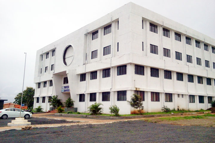 https://cache.careers360.mobi/media/colleges/social-media/media-gallery/11036/2018/10/2/Campus view of Shatabdi Institute of Technology Nashik_Campus-view.jpg